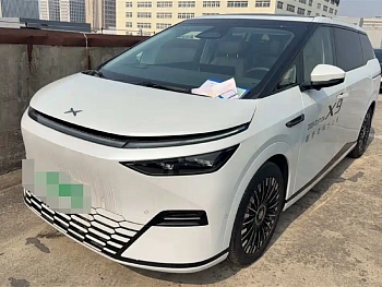 Xpeng X9 2025 pure electric 740 long battery life Max купить на сайте DeffCars