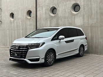 Alison 2024 2.0L e:HEV Classic Edition купить на сайте DeffCars