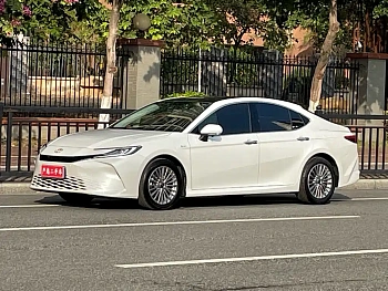 Camry 2024 Shuangqing 2.0HG Premium Edition купить на сайте DeffCars