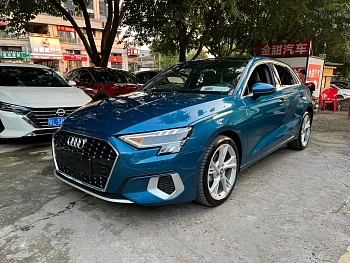 Audi A3 2021 Sportback 35 TFSI Fashionable and elegant купить по цене 2 152 579 ₽  на сайте DeffCars