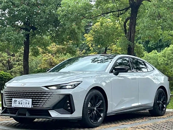 Changan UNI-V 2022 1.5T Premium Model купить по цене 2 218 020 ₽  на сайте DeffCars