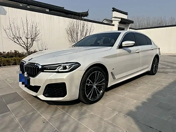 BMW 5 Series 2022 530Li Leading M Sports Package купить на сайте DeffCars