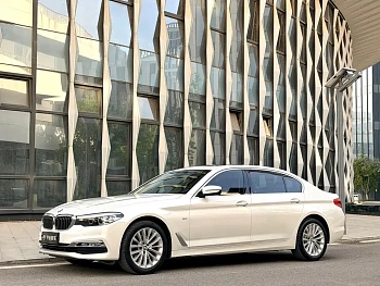 BMW 5 Series 2018 525Li Luxury Package купить на сайте DeffCars