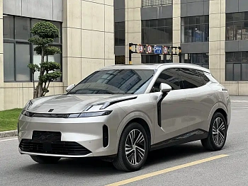 Lynk & Co 08 EM-P 2023 model 120km long range Halo купить на сайте DeffCars