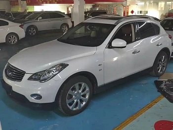 Infiniti QX50 imported 2013 2.5L two-wheel drive elegant version купить на сайте DeffCars
