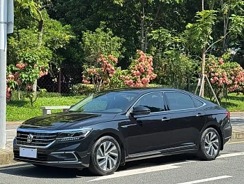 Passat New Energy 2020 430PHEV Hybrid Deluxe Edition Guo VI купить по цене 2 092 669 ₽  на сайте DeffCars