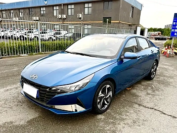 Elantra 2021 1.5L CVT GLS Leading Edition купить по цене 1 419 447 ₽  на сайте DeffCars