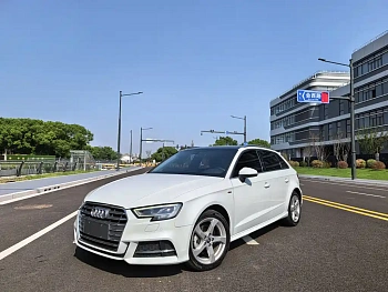 Audi A3 2020 Sportback 35 TFSI Fashionable China VI купить по цене 2 094 607 ₽  на сайте DeffCars