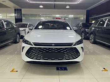 Qin PLUS 2025 DM-i Intelligent Driving Edition 55KM Leading Model купить по цене 2 007 523 ₽  на сайте DeffCars