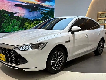 Qin PLUS 2021 DM-i 120KM Premium купить по цене 1 867 866 ₽  на сайте DeffCars