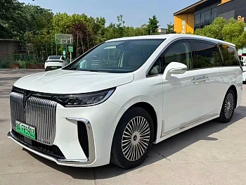 Lantu Dreamer 2025 PHEV four-wheel drive premium Kunpeng version купить на сайте DeffCars