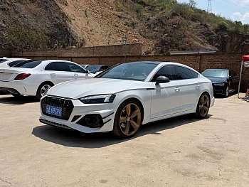 Audi A5 imported 2025 Sportback Collector's Edition 40 TFSI fashionable and dynamic купить на сайте DeffCars