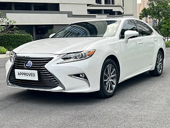 Lexus ES 2015 300h Comfort Edition купить на сайте DeffCars