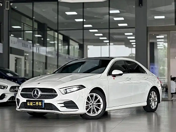 Mercedes-Benz A-Class 2021 A 200 L sports sedan fashion model купить по цене 2 248 199 ₽  на сайте DeffCars