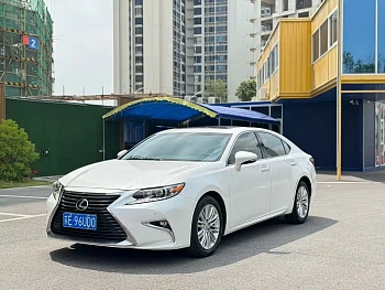 Lexus ES 2015 200 Elite Edition купить на сайте DeffCars