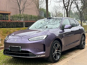 Wenjie M5 2025 extended range Ultra four-wheel drive version купить на сайте DeffCars