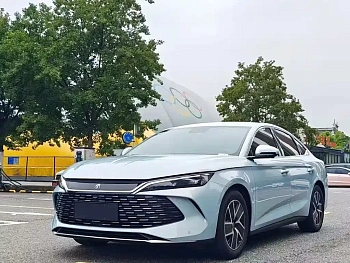 Qin L 2024 DM-i 80KM transcendent купить по цене 2 079 246 ₽  на сайте DeffCars