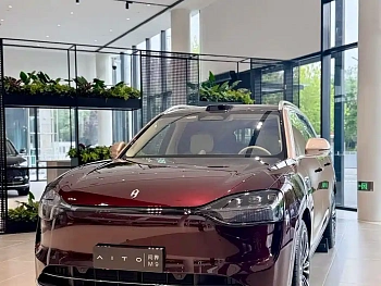 Questioning World M9 2025 Extended Range Ultra Edition 52kWh 5-Seater Edition купить на сайте DeffCars