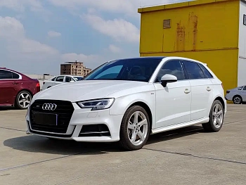 Audi A3 2019 Sportback 35 TFSI Fashionable China VI купить по цене 1 956 968 ₽  на сайте DeffCars