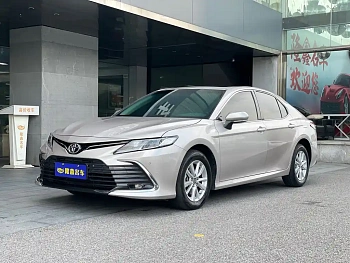 Camry 2021 2.0E Elite Edition купить по цене 2 316 784 ₽  на сайте DeffCars