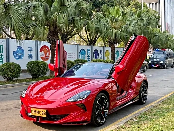 MG Cyberster 2024 580km Transcendent Zhiyuan Edition купить на сайте DeffCars