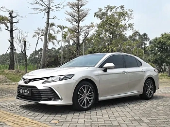 Camry 2021 2.5G Deluxe Edition купить на сайте DeffCars