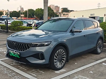 Lantu FREE 2021 four-wheel drive extended range first commemorative edition exclusive luxury set купить по цене 2 203 905 ₽  на сайте DeffCars