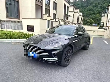 Aston Martin DBX 2022 4.0T V8 купить на сайте DeffCars