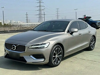 Volvo S60 2021 T4 Zhiyi Luxury Edition купить на сайте DeffCars