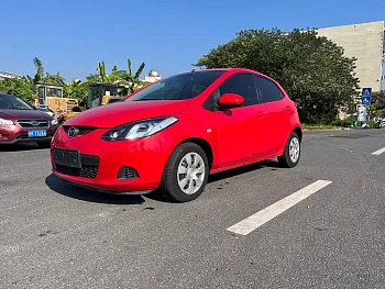 Mazda2 2012 hatchback 1.3L automatic standard version купить на сайте DeffCars