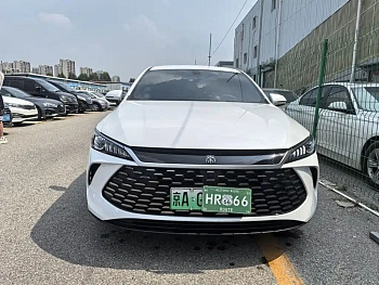 Qin PLUS 2025 DM-i Intelligent Driving Edition 55KM Leading Model купить по цене 1 930 420 ₽  на сайте DeffCars