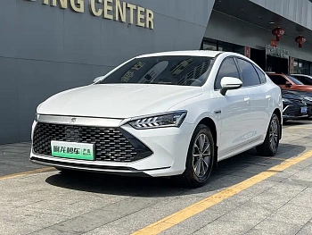 Qin PLUS 2023 Champion Edition DM-i 55KM Leading Model купить по цене 1 899 937 ₽  на сайте DeffCars