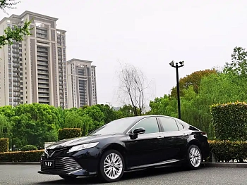 Camry 2018 2.5G Deluxe Edition купить на сайте DeffCars