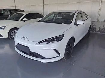 Qin PLUS 2025 DM-i Intelligent Driving Edition 55KM Leading Model купить по цене 1 939 385 ₽  на сайте DeffCars