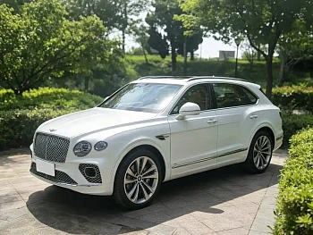 Bentayga 2022 4.0T V8 купить на сайте DeffCars