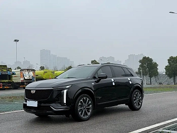 Cadillac XT5 2025 2.0T luxury model купить на сайте DeffCars