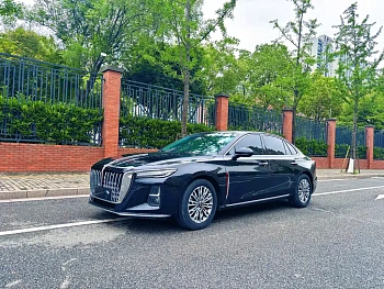 Hongqi H5 2024 1.5T DCT Zhilian Qiyun Edition купить на сайте DeffCars