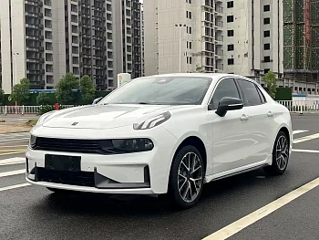 Lynk & Co 03 2021 model 1.5TD DCT Power Pro купить по цене 1 791 058 ₽  на сайте DeffCars