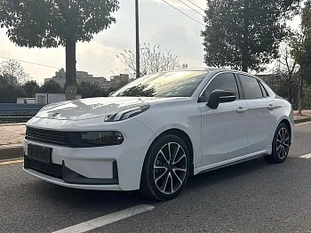 Lynk & Co 03 2019 model 1.5TD DCT Power Edition Guo VI Lynk & Co 03 2019 model 1.5TD DCT Power Edition Guo VI купить по цене 1 727 231 ₽  на сайте DeffCars