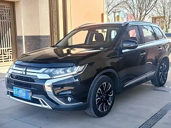 Outlander 2019 2.4L four-wheel drive exclusive version, 5 seats, National VI купить на сайте DeffCars