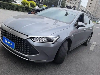 Qin PLUS 2024 Honor Edition DM-i 55KM Leading Model купить по цене 1 785 480 ₽  на сайте DeffCars