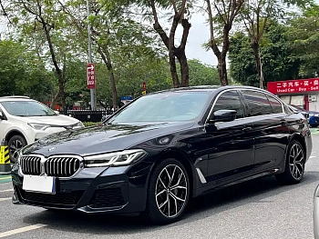 BMW 5 Series 2022 Facelift 2 530Li Exclusive M Sports Package купить на сайте DeffCars