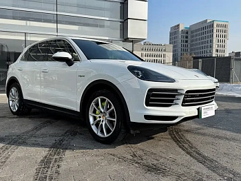 Cayenne New Energy 2021 Cayenne E-Hybrid 2.0T купить на сайте DeffCars