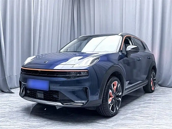 Lynk & Co 06 2021 1.5T Shero pink special edition купить по цене 1 919 871 ₽  на сайте DeffCars