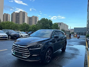 Tang New Energy 2021 DM-i 112KM Honorable Model купить по цене 2 056 675 ₽  на сайте DeffCars