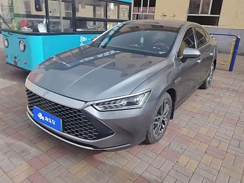 Qin PLUS 2021 DM-i 55KM Premium купить по цене 1 822 621 ₽  на сайте DeffCars