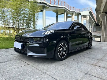 Lynk & Co 03 2022 model 1.5TD DCT Plus купить по цене 1 911 444 ₽  на сайте DeffCars