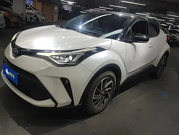 Toyota C-HR 2021 2.0L Deluxe Edition купить по цене 2 195 194 ₽  на сайте DeffCars