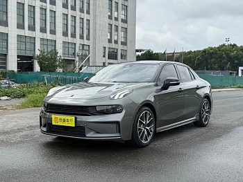 Lynk & Co 03 2022 model 1.5TD DCT Power Pro купить по цене 2 031 830 ₽  на сайте DeffCars