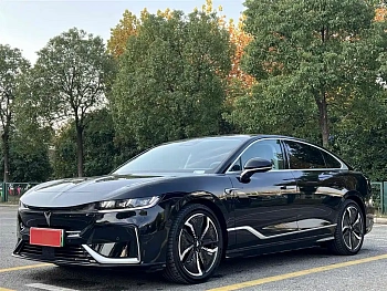 Lantu Zhuiguang 2023 four-wheel drive flagship version купить по цене 3 124 084 ₽  на сайте DeffCars